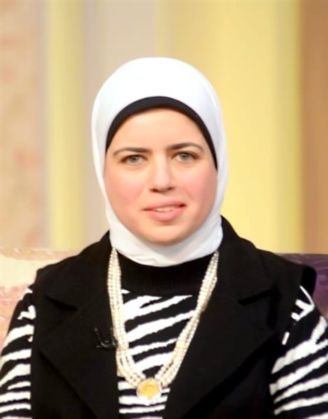 منال عز الدين