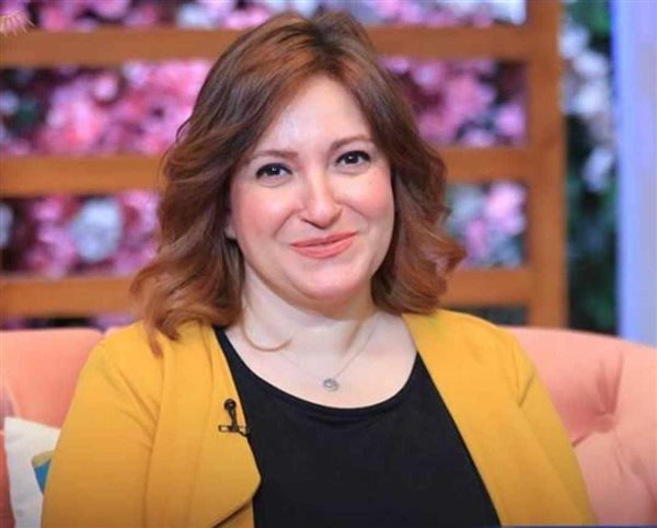 الروائية سحر غريب