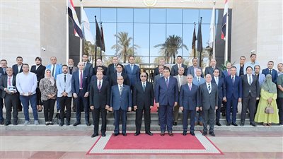  تقديم خدمة التصديق على المحررات الرسمية فى 10 محافظات