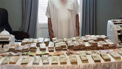 القبض على تاجر عملة بـ 100 الف يورو و 1.6 مليون جنيه