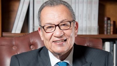 إبراهيم المعلم.. مسيرة حافلة لـ «بطل الاتحاد الدولي للناشرين»