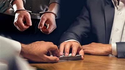 رجل أعمال شهير بطل قضية رشوة مسئول المصالحات بإحدى المحافظات 