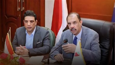 تاريخ الصراعات الشخصية بين قيادات محافظة سوهاج من إلغاء تاشيرات النائب للخناقة الاخيرة 