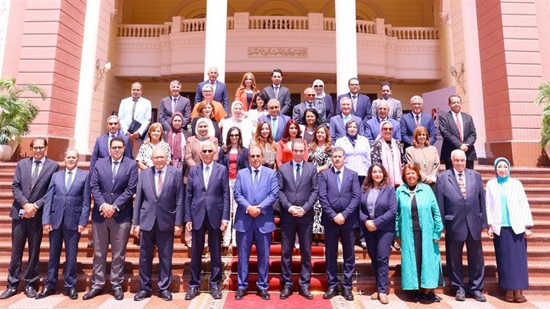 موقع الصفحة الأولى