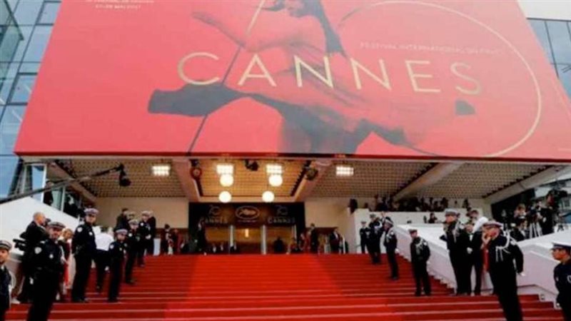 موقع الصفحة الأولى