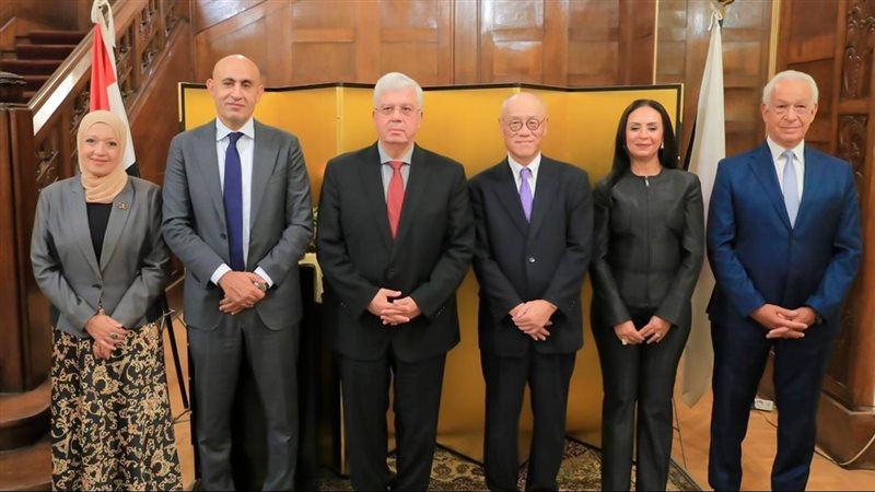 موقع الصفحة الأولى