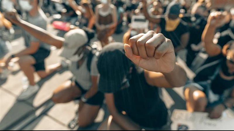 موقع الصفحة الأولى