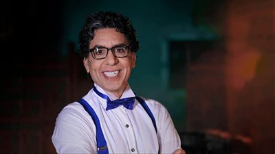  محمد ناصر يضلل مشاهديه بشائعات عن رحلة البابا تواضروس العلاجية بالخارج