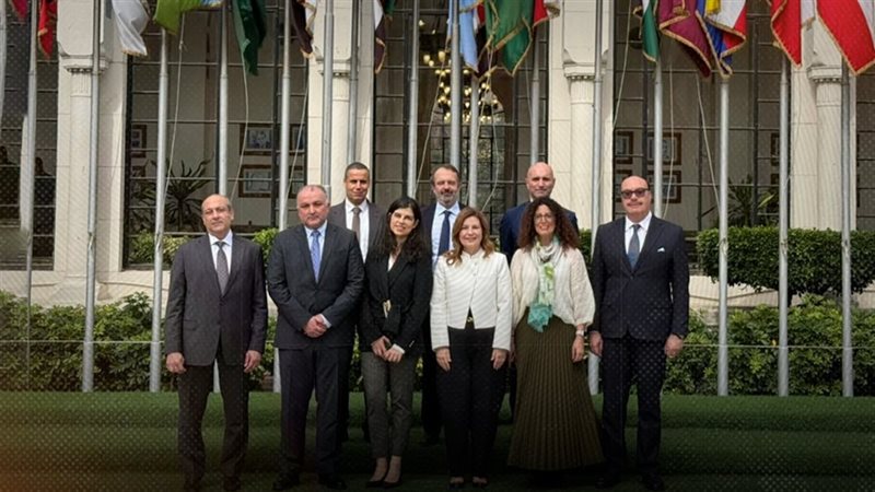 موقع الصفحة الأولى