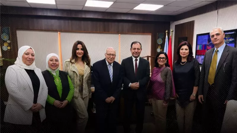 موقع الصفحة الأولى