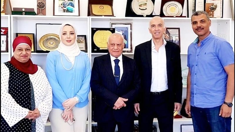 موقع الصفحة الأولى