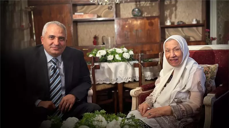 موقع الصفحة الأولى
